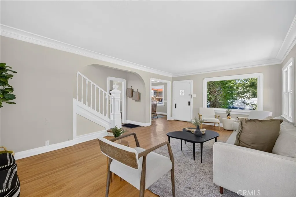 323 Park Avenue, Long Beach, CA 90814 - Photo 4 of 39, Long Beach, CA