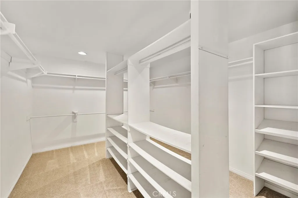 https://cdn.realtyfeed.com/cdn/127/306761683/3c34c29a4c81dbd9430ccf9cee544864.webp