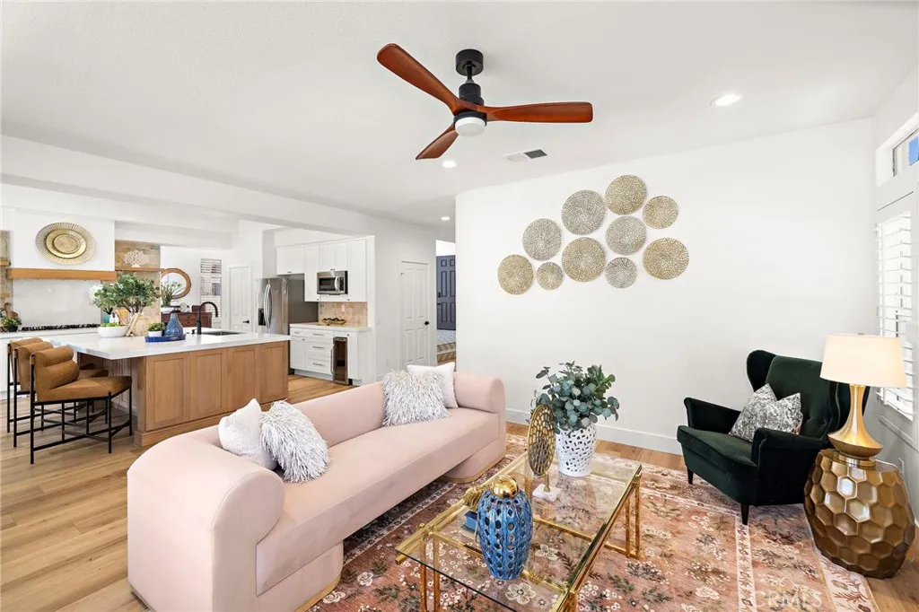 https://cdn.realtyfeed.com/cdn/127/306761683/8e0d7e4e2cbf360e27d6c30180cfd85a.webp