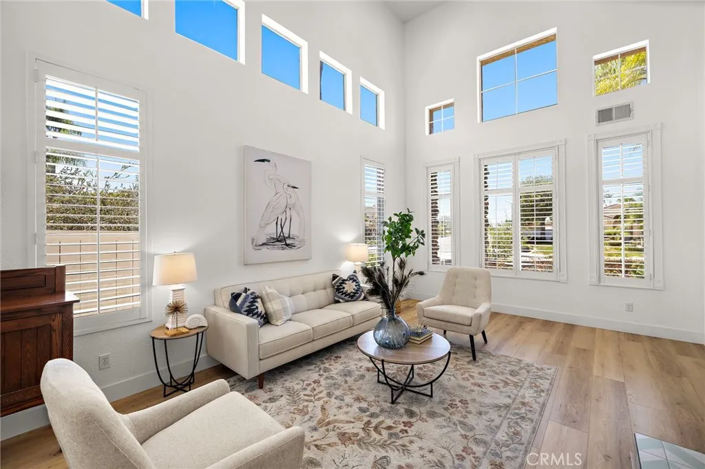 https://cdn.realtyfeed.com/cdn/127/306761683/bfd26e02681618765c3db472f745dbbd.webp
