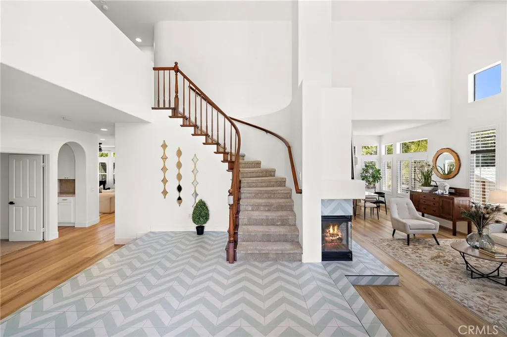 https://cdn.realtyfeed.com/cdn/127/306761683/c7d8ed651c70e88fe64273149a9700c2.webp