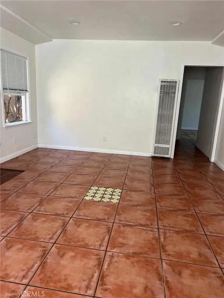 10210 Dorothy, South Gate, CA 90280 - Photo 3 of 7, South Gate, CA