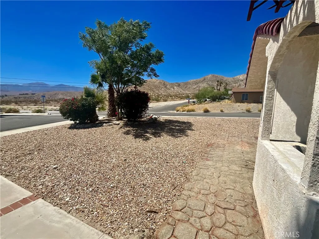 9270 West, Desert Hot Springs, CA 92240 - Photo 5 of 28, Desert Hot Springs, CA