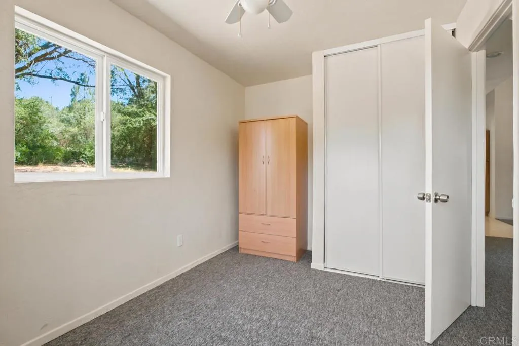 https://cdn.realtyfeed.com/cdn/127/306761795/441f5e6a1808f3d998aae10394841f6e.webp