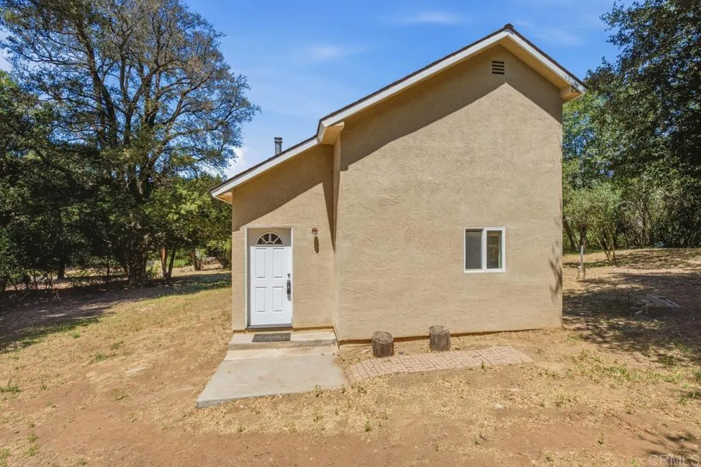 https://cdn.realtyfeed.com/cdn/127/306761795/e1865a37e8b145b6d35f3fb128eb7f64.webp
