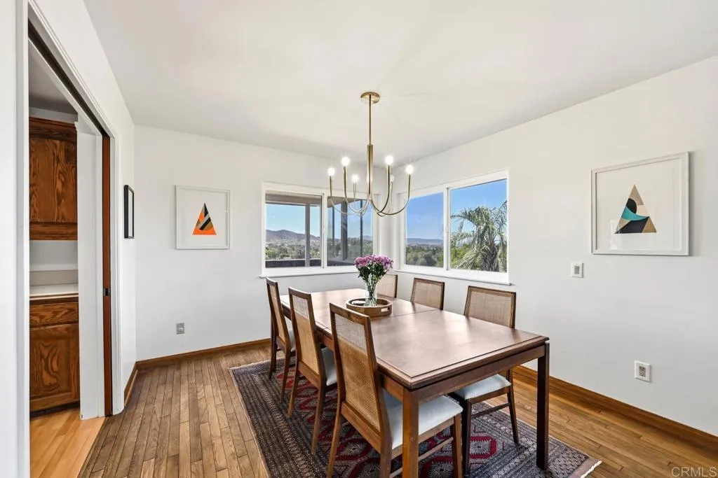 https://cdn.realtyfeed.com/cdn/127/306761848/5db119eabbc52b3e01fab63ec35ec26b.webp