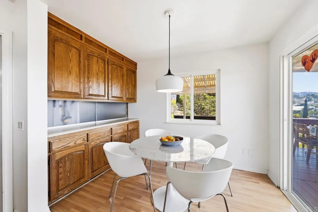 https://cdn.realtyfeed.com/cdn/127/306761848/a083427686e0d16a21d1065d1f7457d3.webp