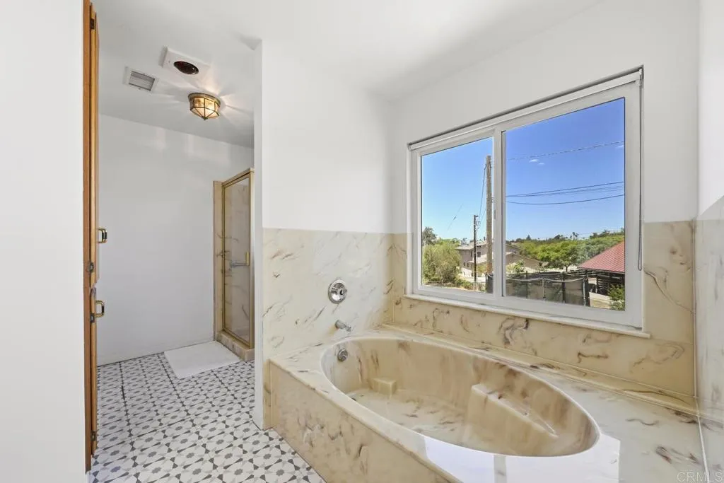 https://cdn.realtyfeed.com/cdn/127/306761848/d1b6eb9c24e554831fad777acee3504d.webp