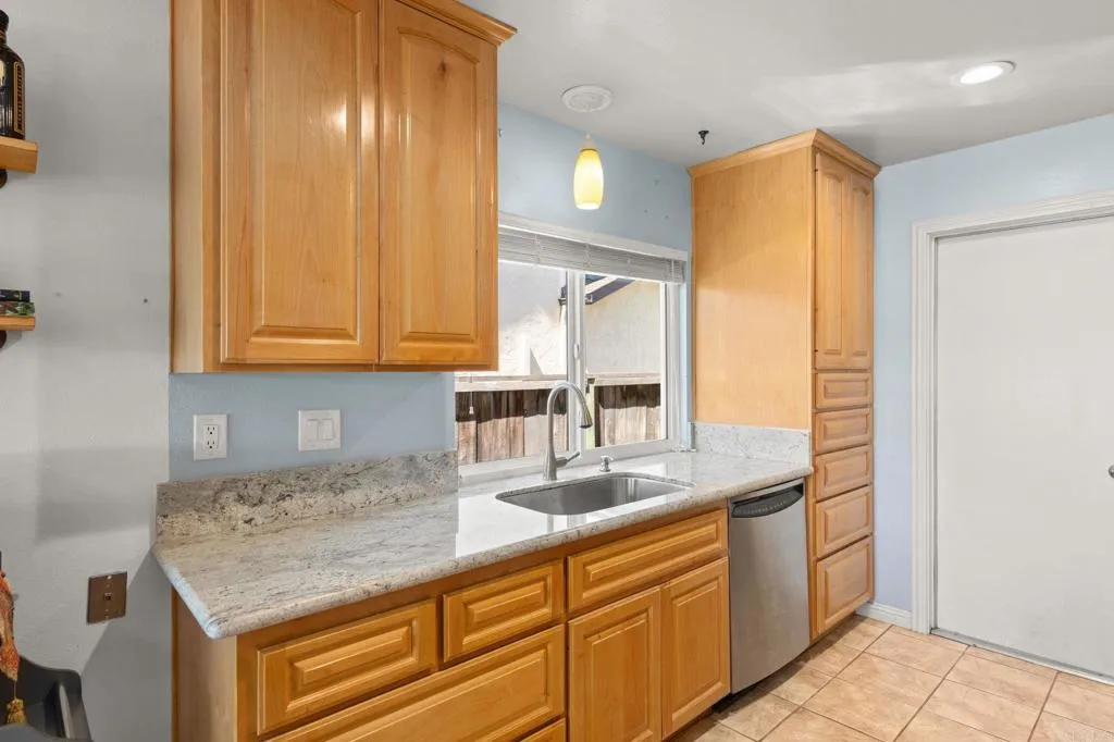 https://cdn.realtyfeed.com/cdn/127/306761864/4b96347b5d525c5511cf51ad0c79f2cd.webp