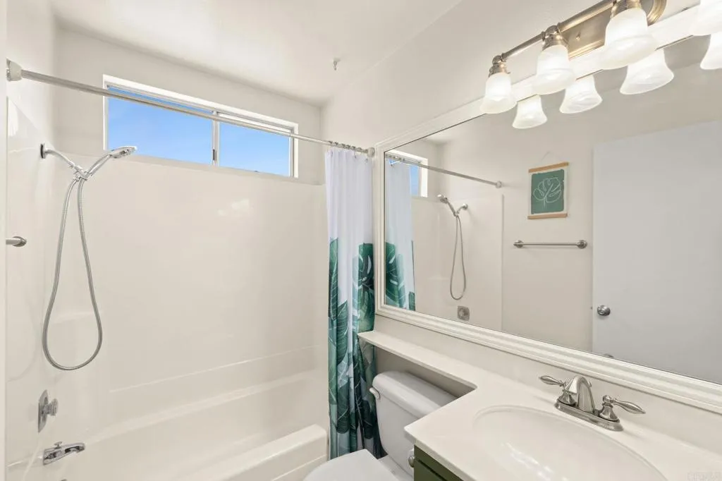 https://cdn.realtyfeed.com/cdn/127/306761864/55d9743a69a5c31fc68f9662361ea91d.webp