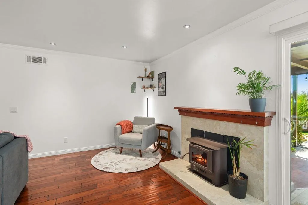 https://cdn.realtyfeed.com/cdn/127/306761864/c7dbc955294a82a7a7446b7aebcc4f05.webp
