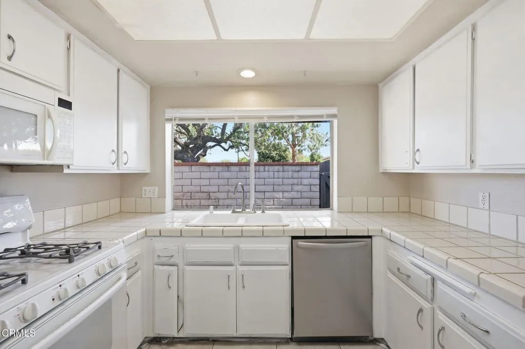 1793 Onda Drive, Camarillo, CA 93010 - Photo 4 of 32, Camarillo, CA