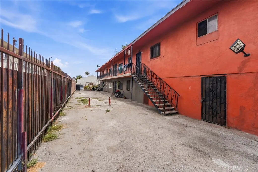 9027 Compton Avenue, Los Angeles, CA 90002 - Photo 5 of 14, Los Angeles, CA