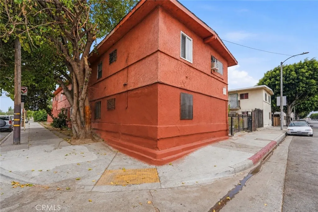 9027 Compton Avenue, Los Angeles, CA 90002 - Main photo, Los Angeles, CA