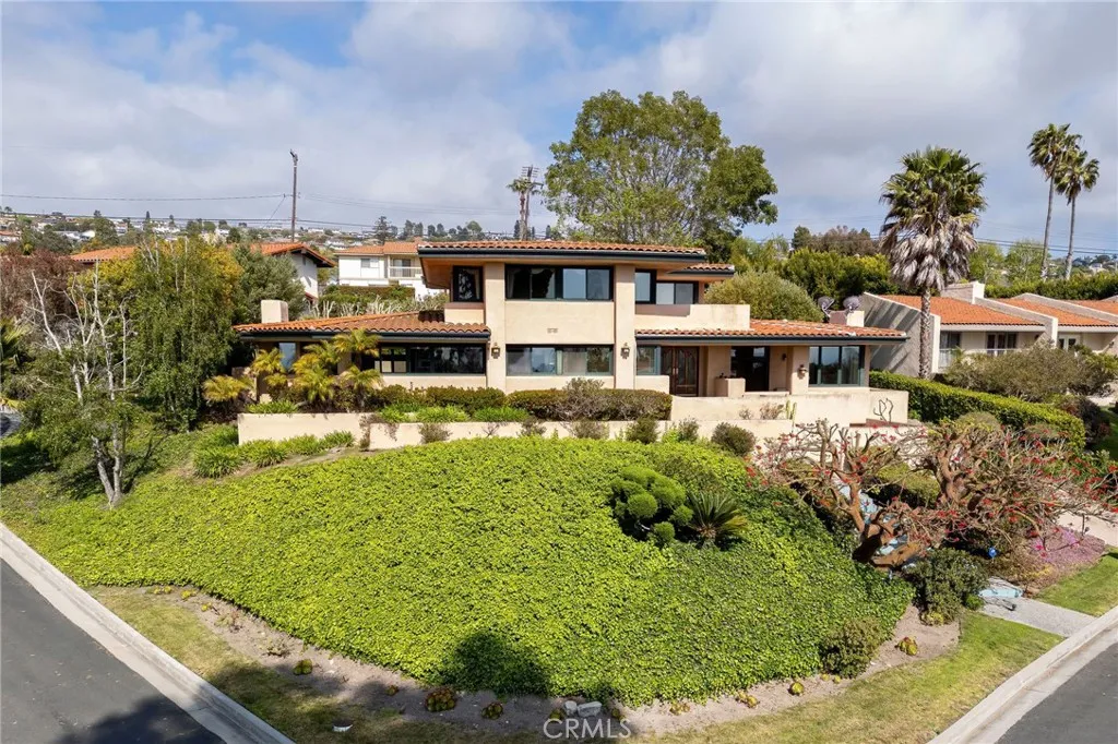 Palos Verdes Estates, CA 90274