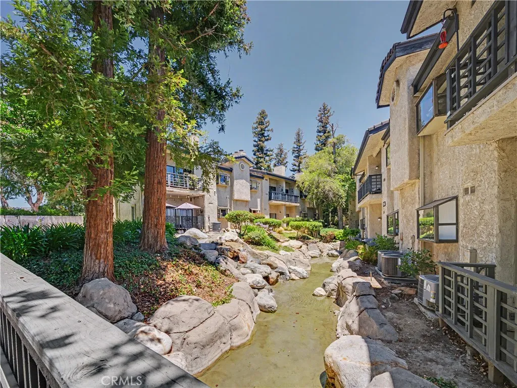 5738 Skyview Way Unit B, Agoura Hills, CA 91301 - Photo 4 of 28, Agoura Hills, CA