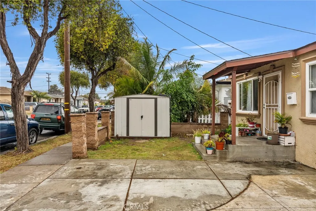 4555 W 160th Street, Lawndale, CA 90260 - Photo 4 of 32, Lawndale, CA