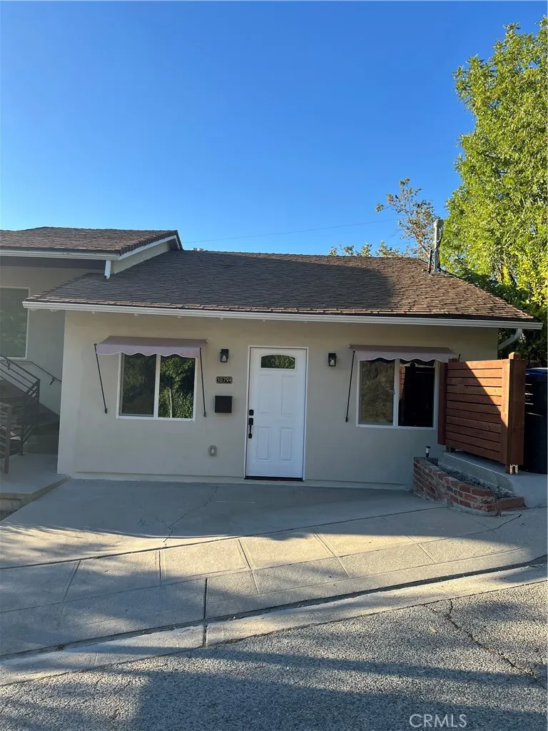 1879 Verdugo Loma Drive Unit A, Glendale, CA 91208 - Photo 3 of 13, Glendale, CA