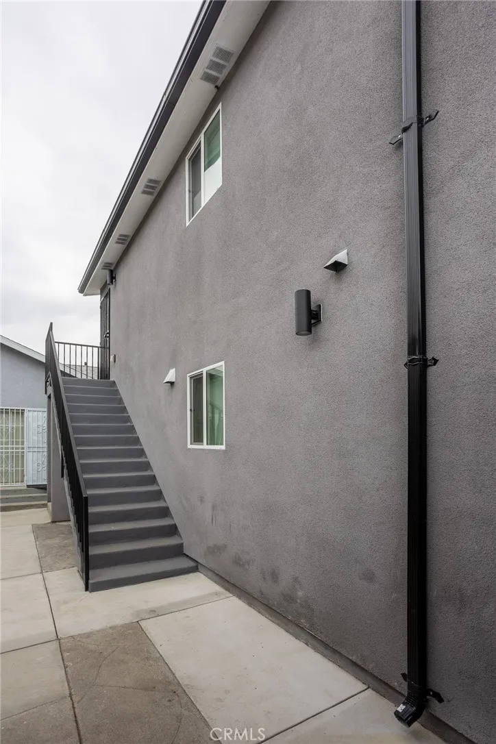 3121 Obama Boulevard, Los Angeles, CA 90018 - Photo 4 of 33, Los Angeles, CA