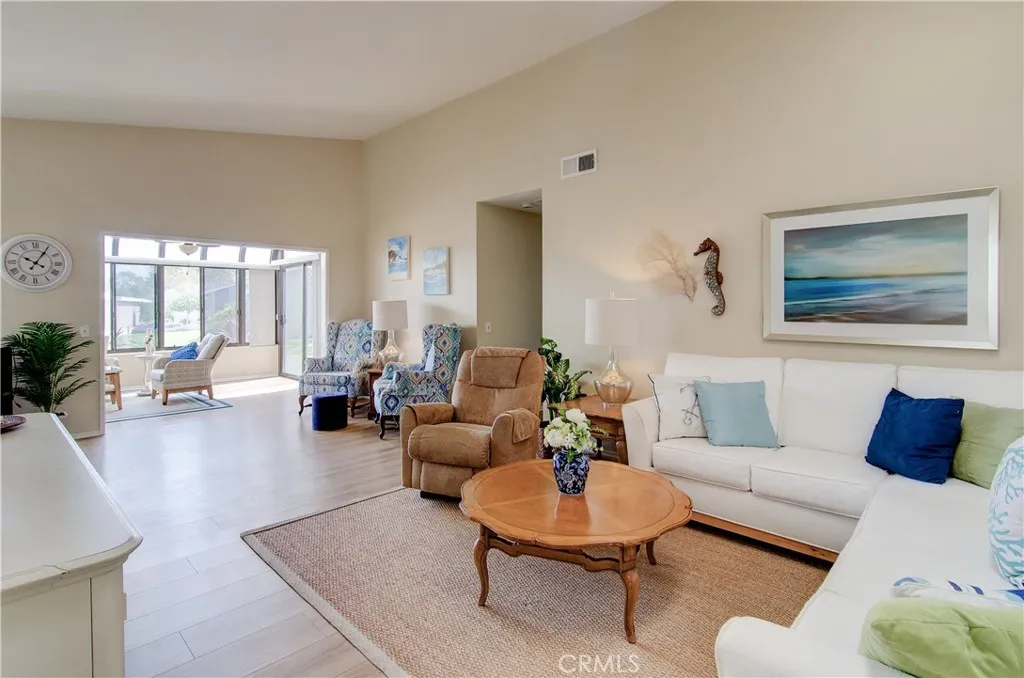 8566 Trinity Circle Unit 816d, Huntington Beach, CA 92646 - Photo 3 of 24, Huntington Beach, CA