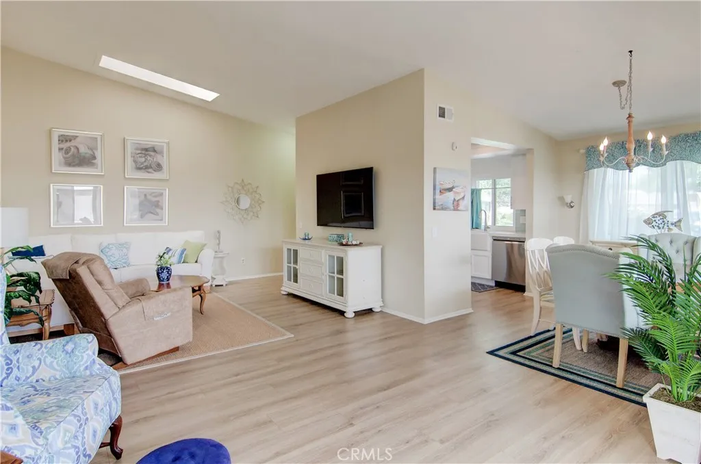 8566 Trinity Circle Unit 816d, Huntington Beach, CA 92646 - Photo 5 of 24, Huntington Beach, CA