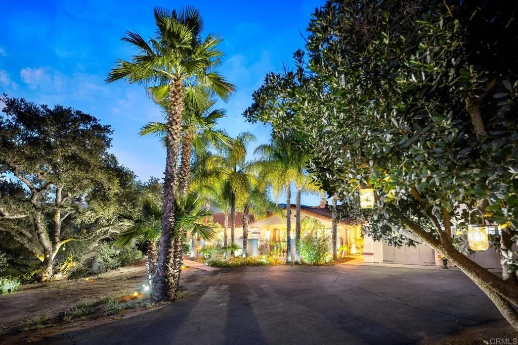 https://cdn.realtyfeed.com/cdn/127/306761962/f3ecd1fb0b804c94d40fd432f2b765c8.webp
