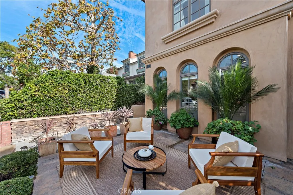 432 Acacia Avenue, Corona del Mar, CA 92625 - Photo 4 of 28, Corona Del Mar, CA