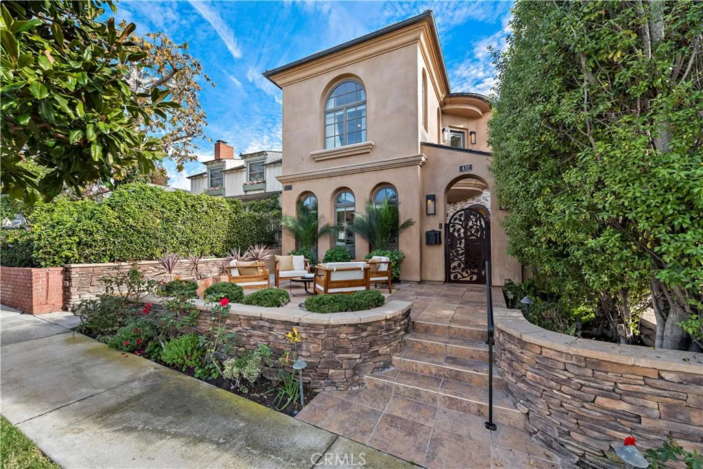 432 Acacia Avenue, Corona del Mar, CA 92625 - Photo 3 of 28, Corona Del Mar, CA