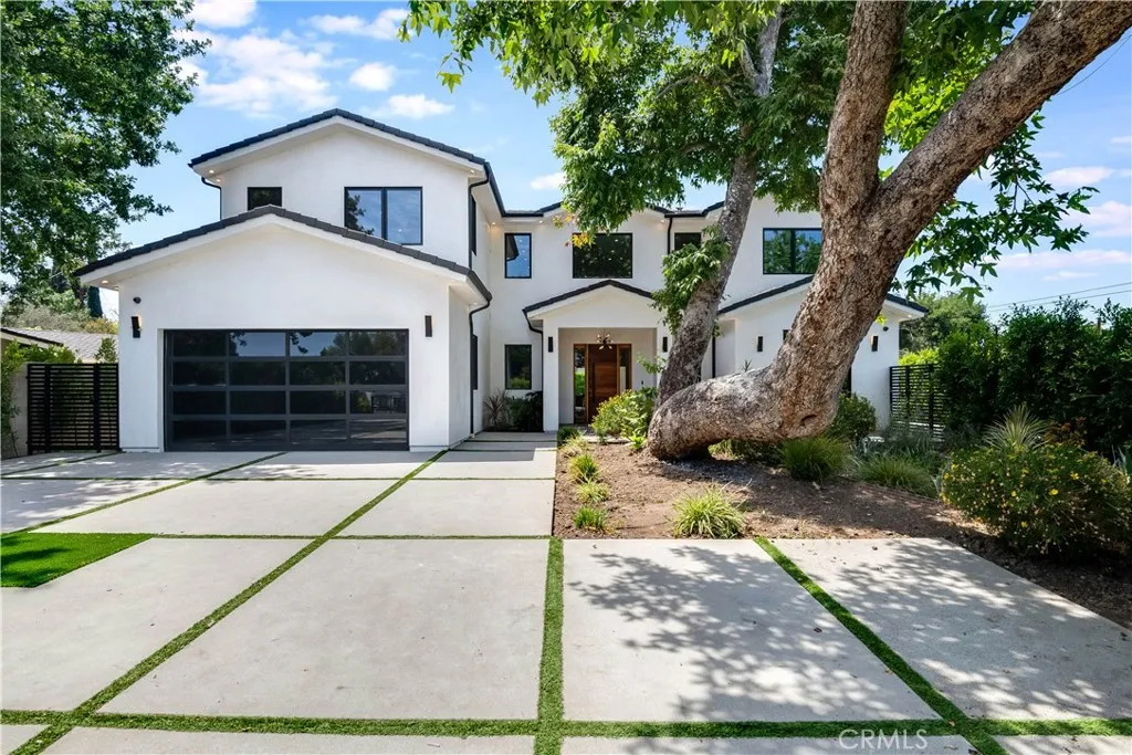 23262 Gonzales Drive, Woodland Hills, CA 91367 - Photo 5 of 50, Woodland Hills, CA