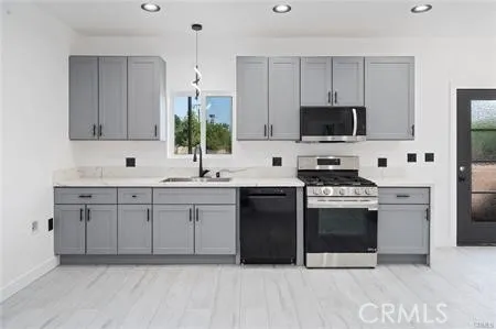 16602 Superior, Northridge, CA 91343 - Photo 5 of 16, Northridge, CA