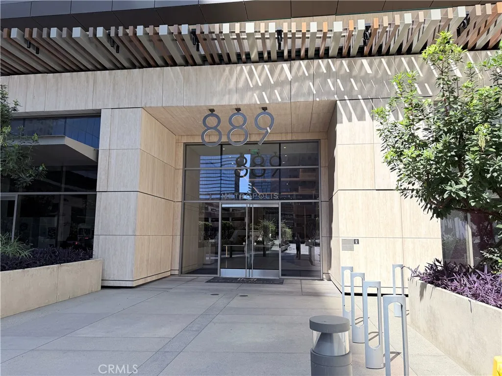 889 Francisco Street Unit 3105, Los Angeles, CA 90017 - Photo 2 of 18, Los Angeles, CA