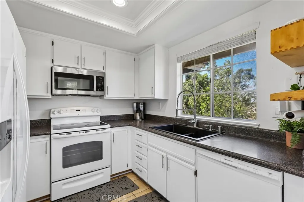 15 Via Hermosa, Rancho Santa Margarita, CA 92688 - Photo 2 of 45, Rancho Santa Margarita, CA