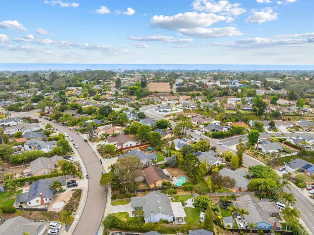 https://cdn.realtyfeed.com/cdn/127/306762065/a18e9a0cb29d18eb214902408e52c349.webp