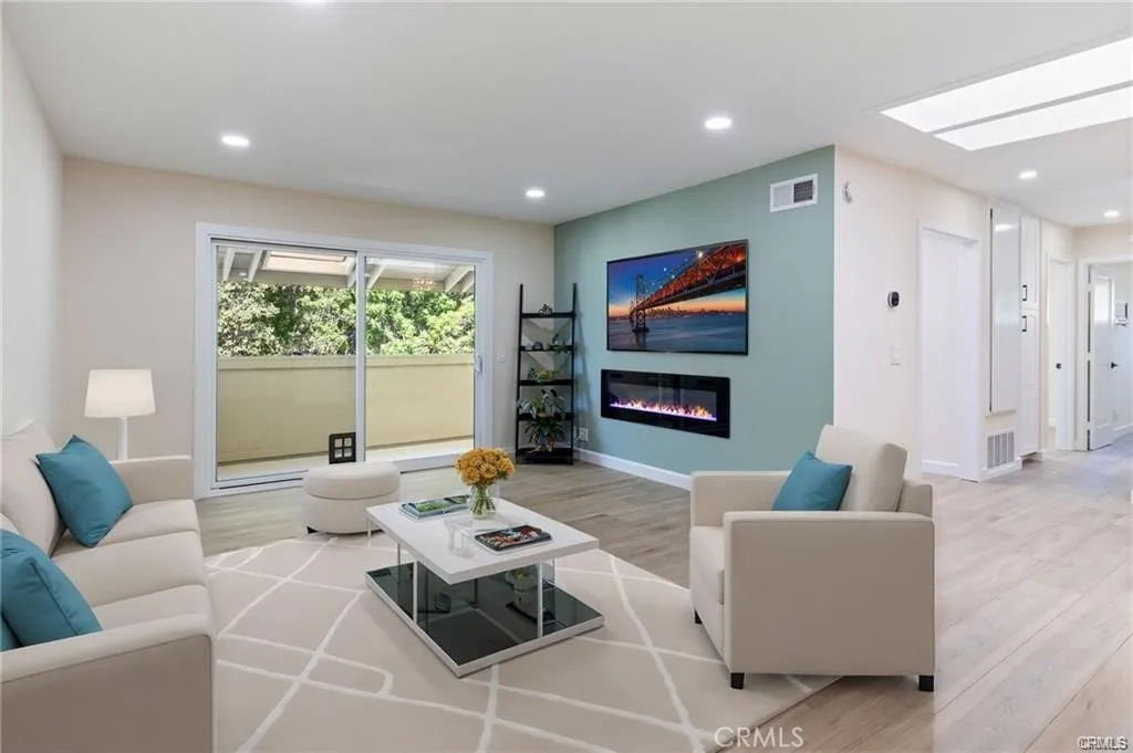 La Mirada, CA 90638