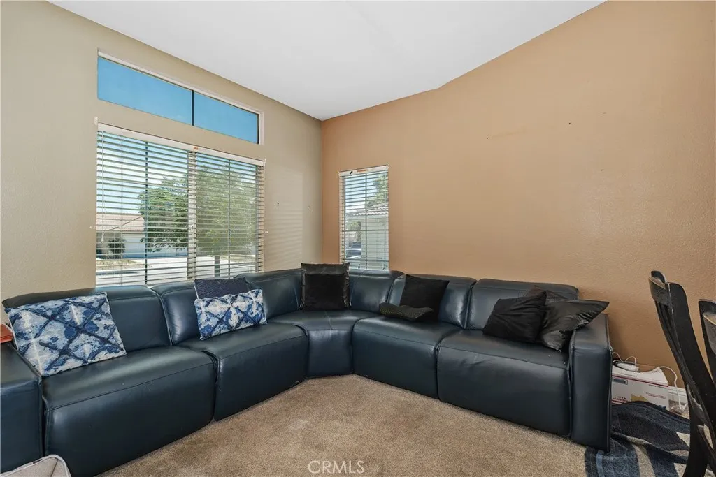 2916 Hampton, Hemet, CA 92545 - Photo 5 of 26, Hemet, CA