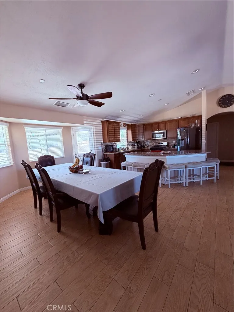 9220 Jacaranda, Hesperia, CA 92345 - Photo 5 of 7, Hesperia, CA