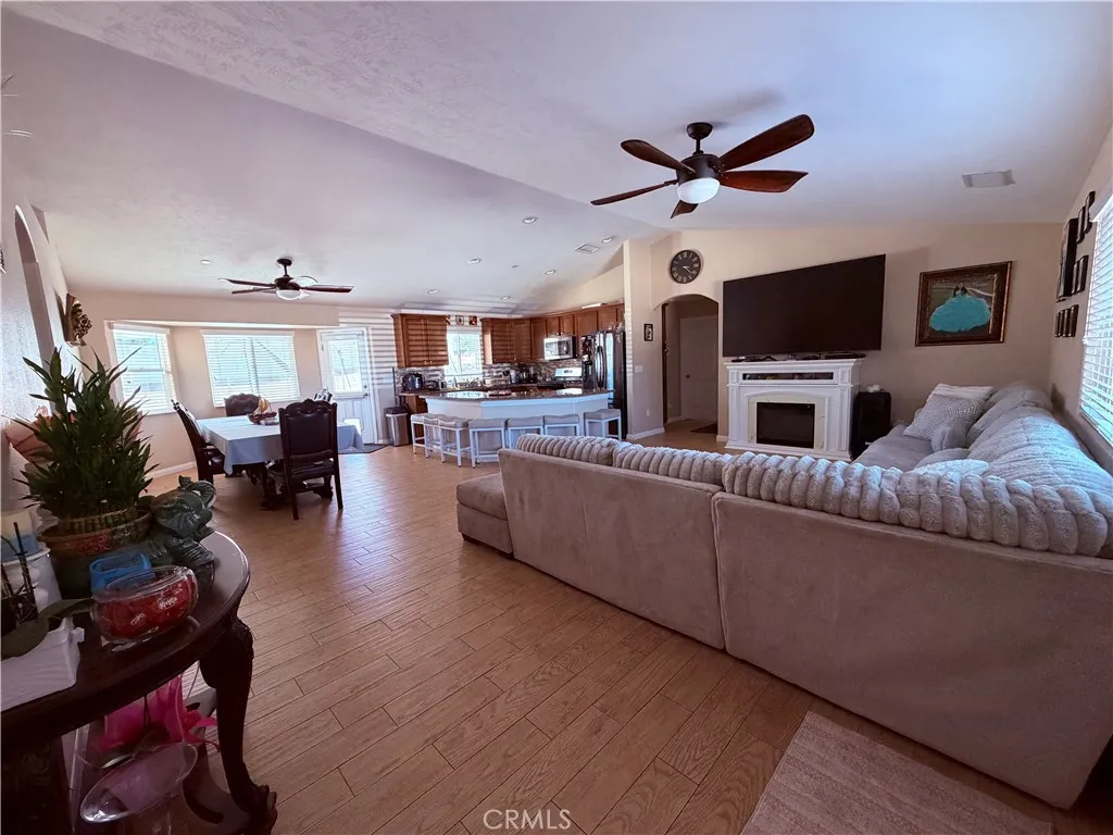 9220 Jacaranda, Hesperia, CA 92345 - Photo 3 of 7, Hesperia, CA