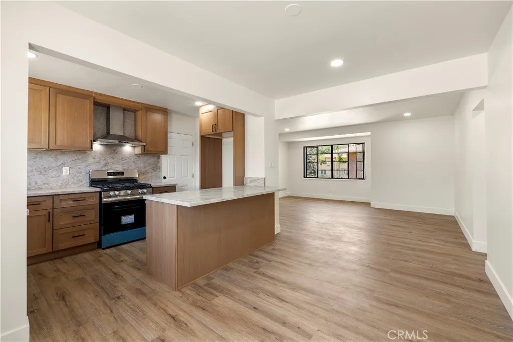 4072 Hillcrest, Los Angeles, CA 90008 - Main photo, Los Angeles, CA