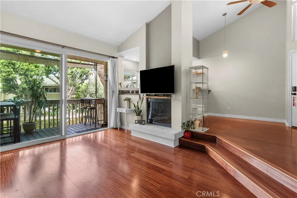 240 Pineview Unit 3a, Irvine, CA 92620 - Photo 3 of 31, Irvine, CA