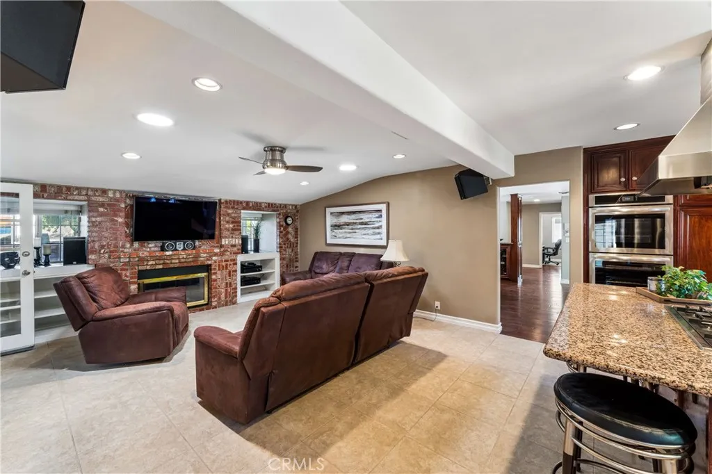 8519 Winnetka Avenue, Winnetka, CA 91306 - Photo 4 of 38, Winnetka, CA