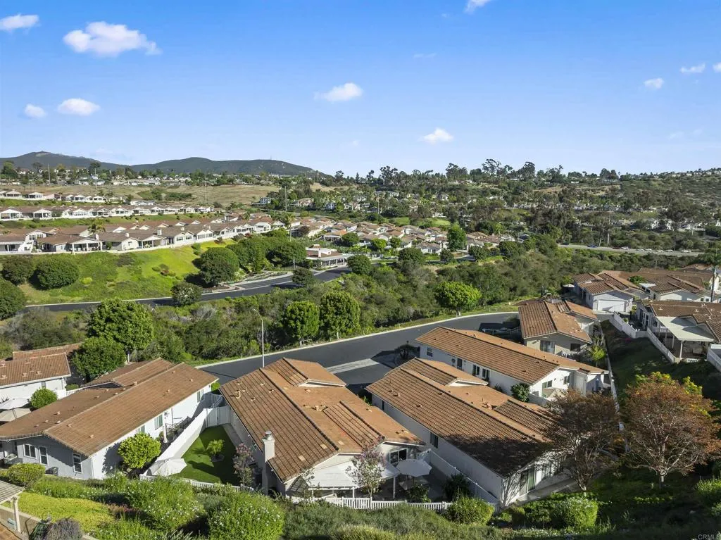 https://cdn.realtyfeed.com/cdn/127/306762212/1da37422488fc6a6fa062eb308b11bb3.webp