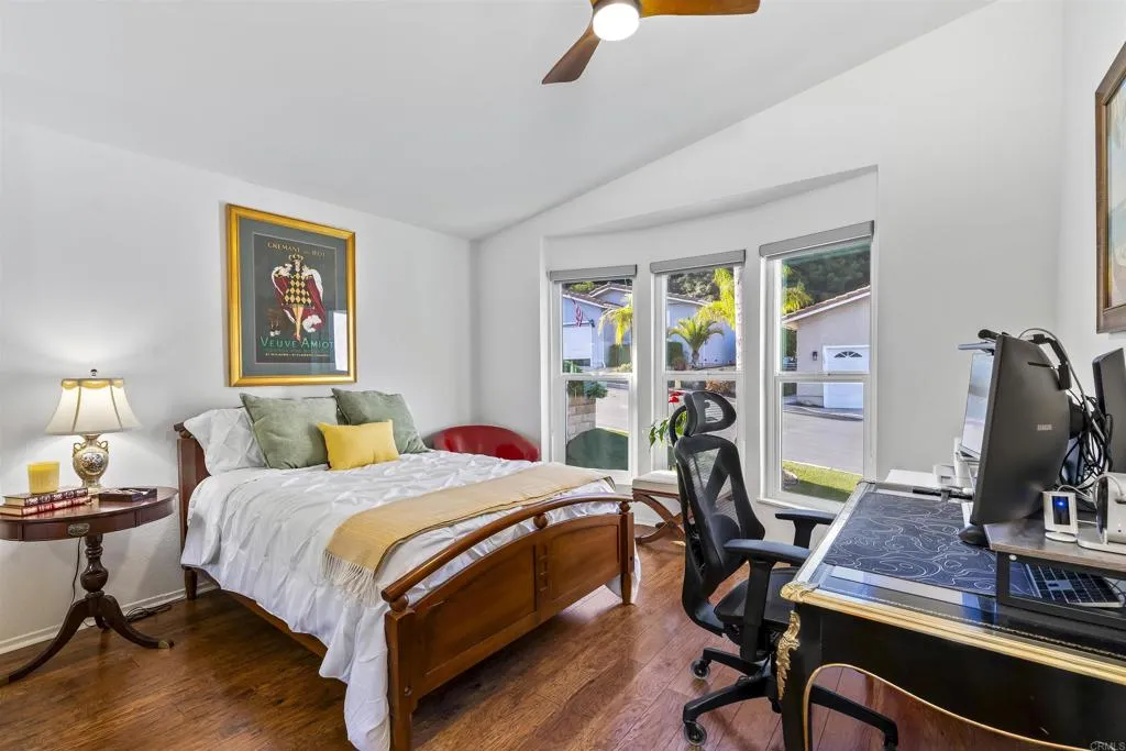 https://cdn.realtyfeed.com/cdn/127/306762212/428ac1370d77da5989be17a1f2b805da.webp