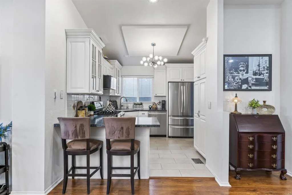 https://cdn.realtyfeed.com/cdn/127/306762212/6bef72ae464a9f14768758d664a9366b.webp