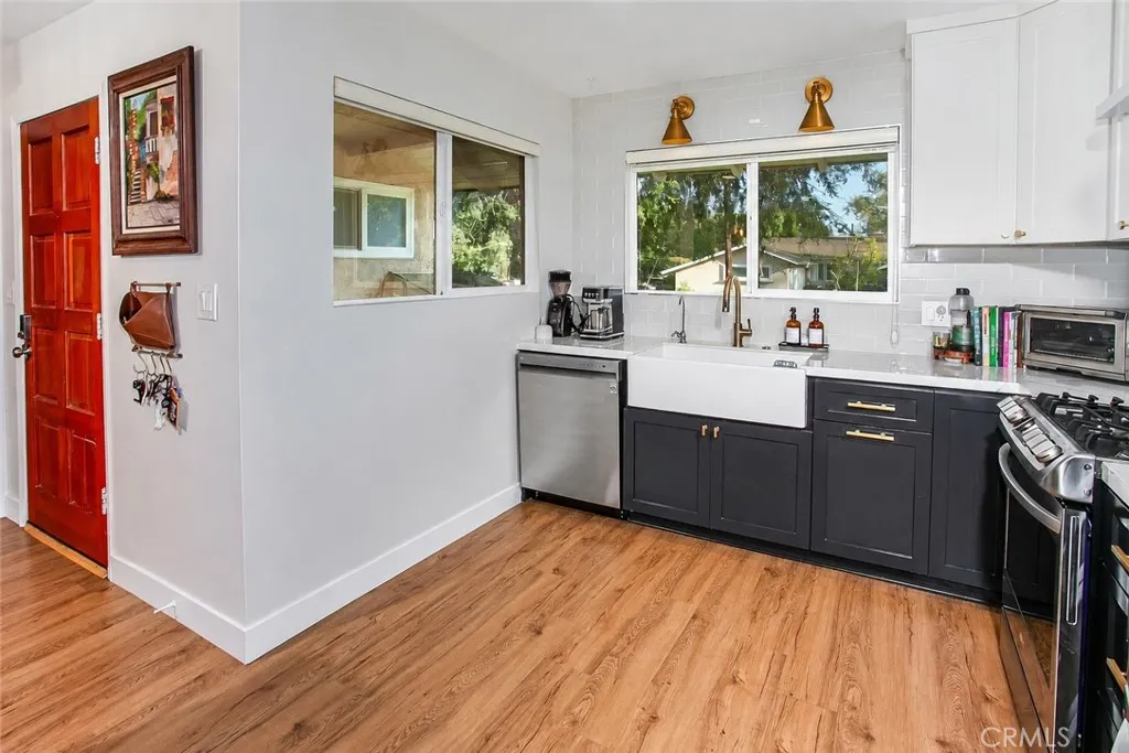 21709 Michale Street, Canoga Park, CA 91304 - Photo 5 of 16, Canoga Park, CA