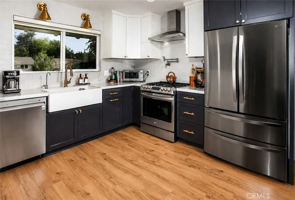 21709 Michale Street, Canoga Park, CA 91304 - Photo 3 of 16, Canoga Park, CA