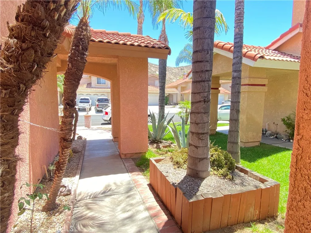 11720 Malagon, Fontana, CA 92337 - Photo 2 of 16, Fontana, CA