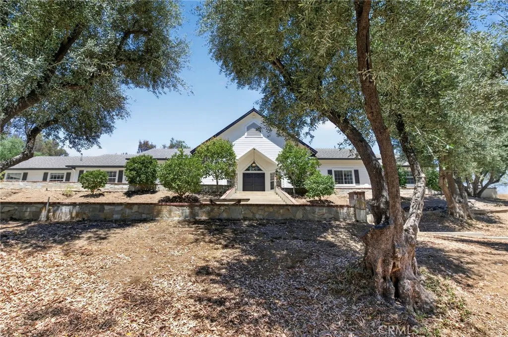 42761 Juniper, Murrieta, CA 92562 - Main photo, Murrieta, CA