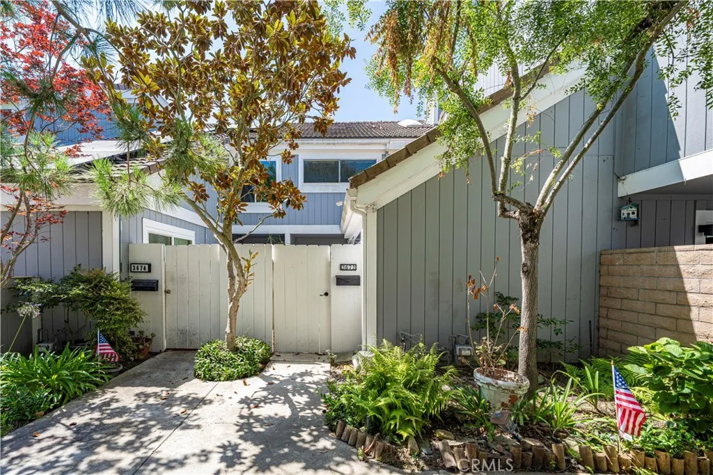 3672 Montego Drive, Huntington Beach, CA 92649 - Photo 3 of 35, Huntington Beach, CA