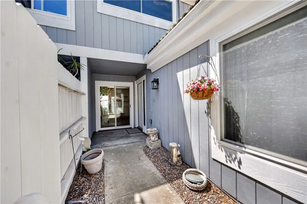 3672 Montego Drive, Huntington Beach, CA 92649 - Photo 4 of 35, Huntington Beach, CA