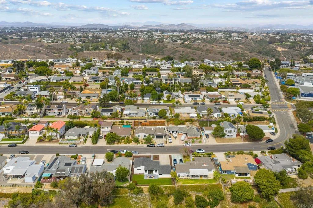 https://cdn.realtyfeed.com/cdn/127/306762262/42a5f02b405f29c19b76e7d27a5aaa32.webp